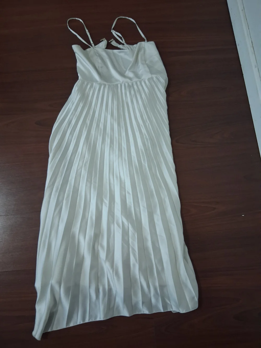 Abercrombie & Fitch Ivory Pleated Satin Maxi Dress